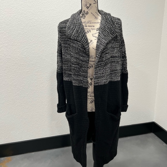 Athleta wool and cashmere cardigan Sweater - Picture 3 of 8